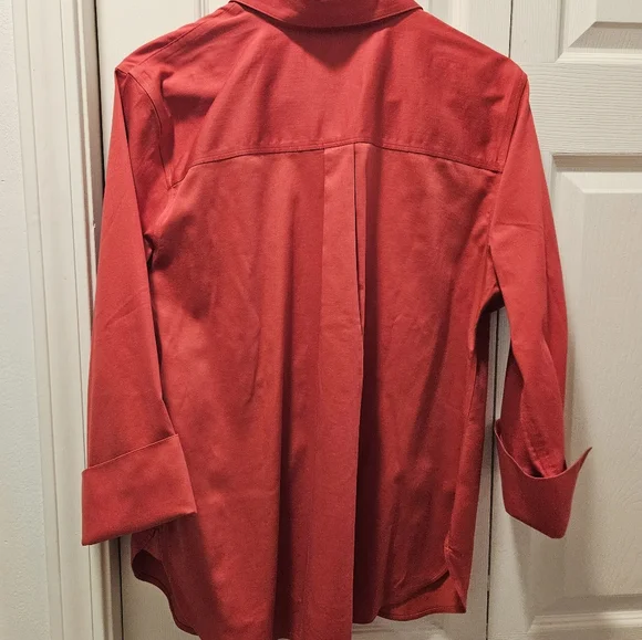 Chicos non iron Shirt Size 1.5 (10/12) - Picture 4 of 8